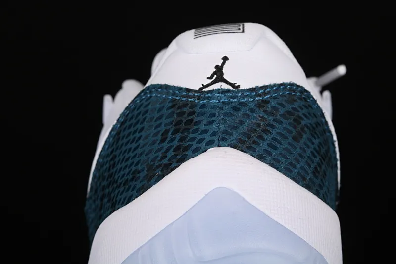 All categories Air Jordan Jordan series basketball shoes Air Jordan 11 pure original version Air Jordan 11 Low SE "Snakeskin" "Blue snake pattern" CD6846-102